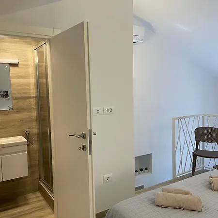 דירה Charming Seaside Flat פאז'אנה