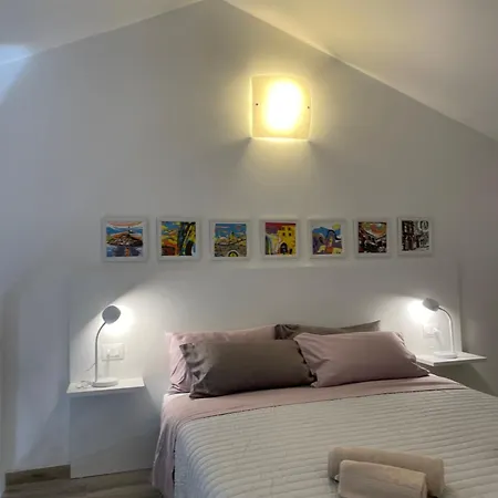 Apartment Charming Seaside Flat *